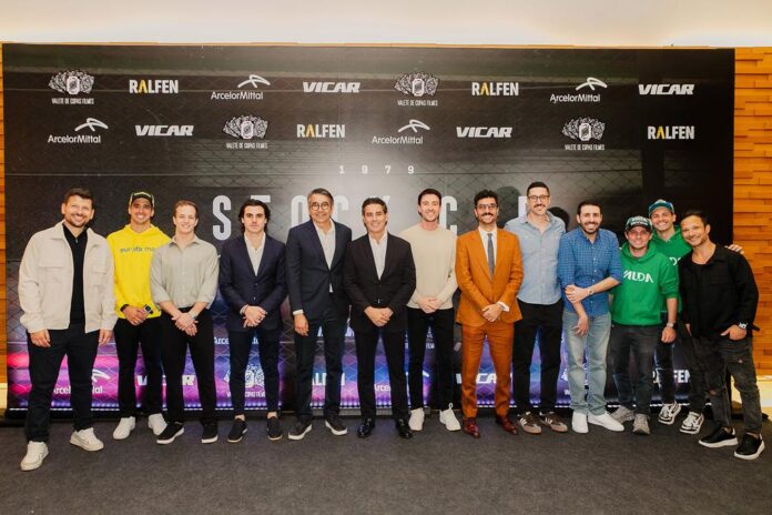 Reginaldo Leme E Equipe Automotor Marcam Presença Na Pré Estreia Do Documentário “Stock Car – Mais Rápido Que O Tempo”, Em São Paulo